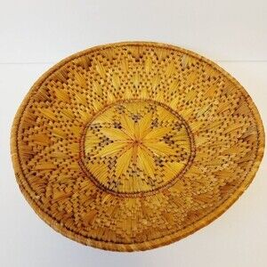 Handmade Collectible Woven Grass Bowl Basket